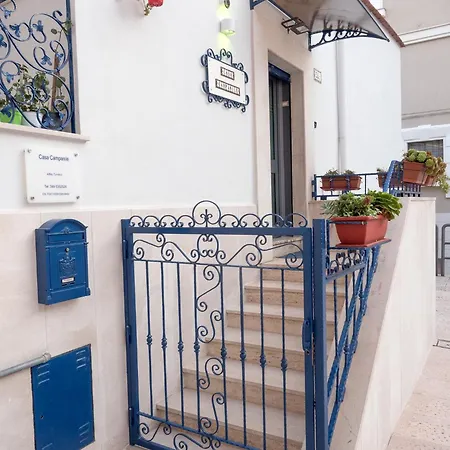 Semesterbostad Casa Campanile *